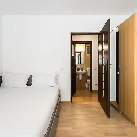 Zion I Studio Near Cismigiu Park Apartment Bucharest